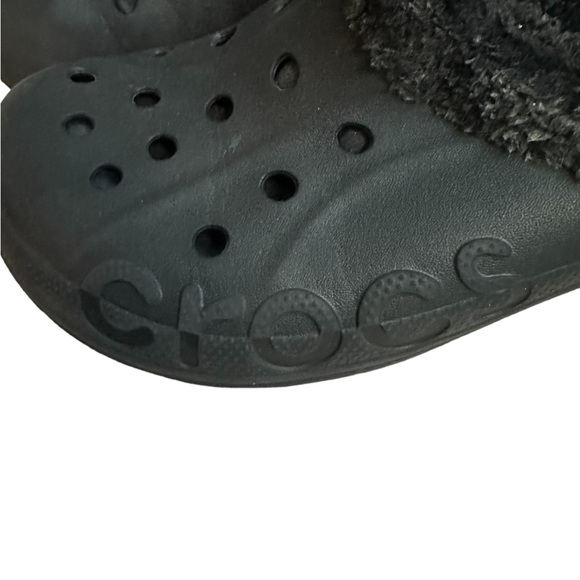 ❄️ Crocs fur lined Clogs sandals black in size 12 Mens - Picture 4 of 11
